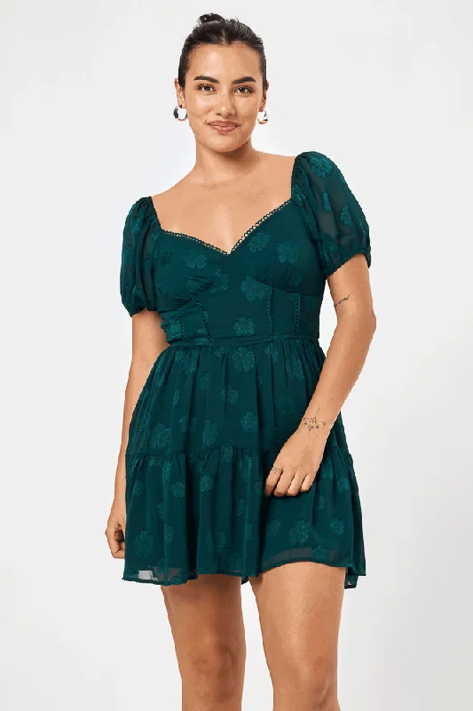 Metallic mini dresses for a glamorous eventGreen Short Sleeve Jacquard Dress