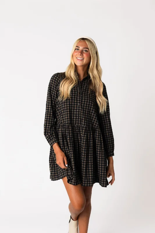 Mini dresses with puff sleeves for a vintage lookPlaid Collared Dress