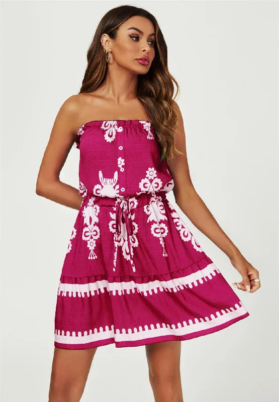 Mini dresses with side slits for a sexy appealPrinted Broderie Strapless Mini Dress In Fuchsia Mini dresses with side slits for a sexy appealPrinted Broderie Strapless Mini Dress In Fuchsia