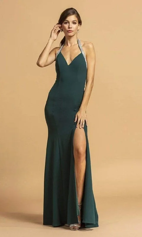 Sleeveless formal dresses with sequined straps and a - line skirts for a classic formal eventAspeed Design - D289 Bejeweled Halter High Slit Dress Sleeveless formal dresses with sequined straps and a - line skirts for a classic formal eventAspeed Design - D289 Bejeweled Halter High Slit Dress