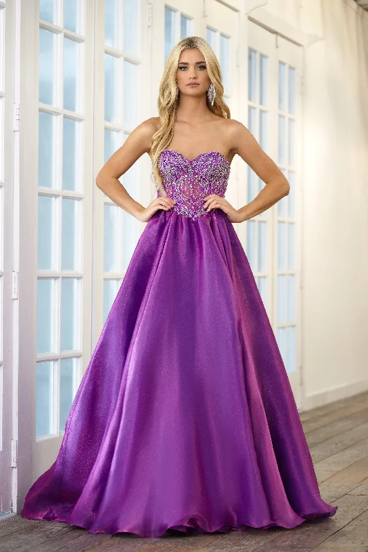 Maxi dresses with a keyhole back for a sexy detail Maxi dresses with a keyhole back for a sexy detail Ava Presley 28588 Long Prom Formal Ball Gown Maxi dresses with a keyhole back for a sexy detail Maxi dresses with a keyhole back for a sexy detail Ava Presley 28588 Long Prom Formal Ball Gown