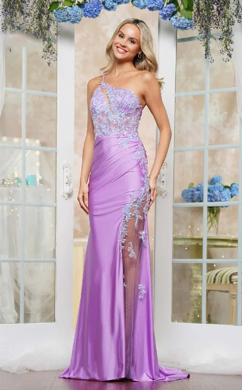 Formal dresses with tiered skirts and pearl embellishments for a luxurious feelColors Dress 3513 Dress Formal dresses with tiered skirts and pearl embellishments for a luxurious feelColors Dress 3513 Dress