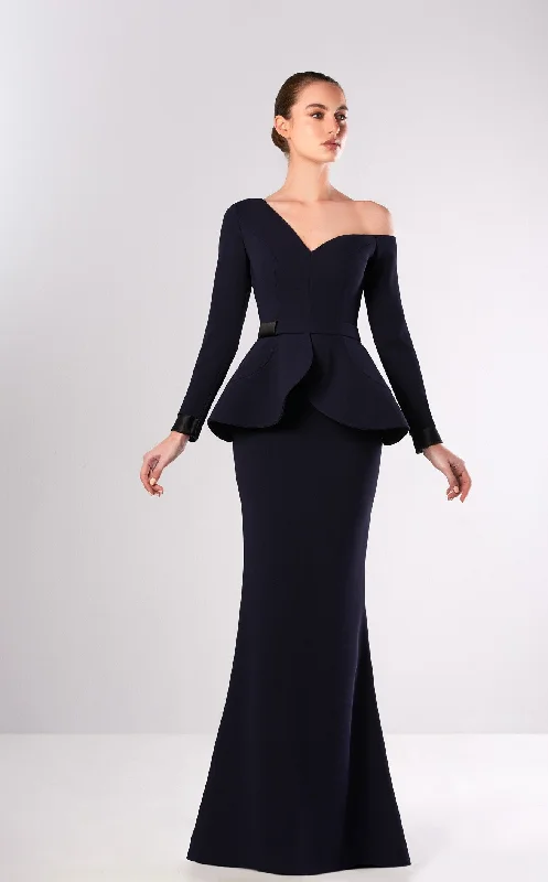 Formal dresses with side - slit pockets and beaded accents for a practical and stylish formal eventEdward Arsouni Couture FW644 Dress