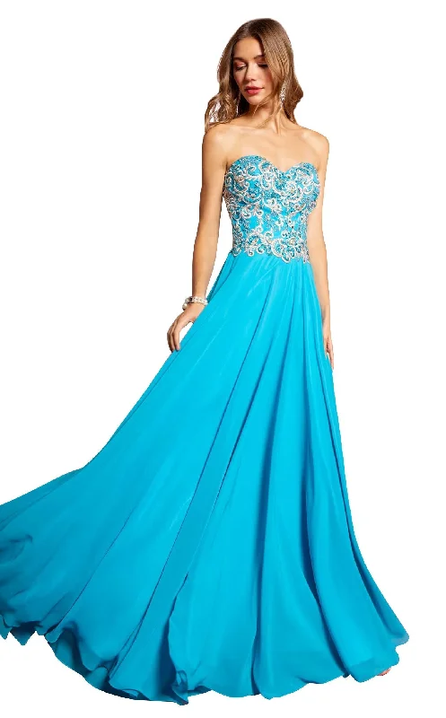 Formal dresses with side - slit pockets and beaded accents for a practical and stylish formal eventElizabeth K GL2018 Dress