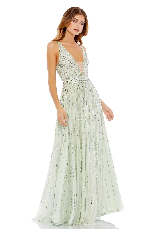 Prom dresses with metallic - colored fabrics and beaded embroidery for a glamorous promMac Duggal 10700 Dress