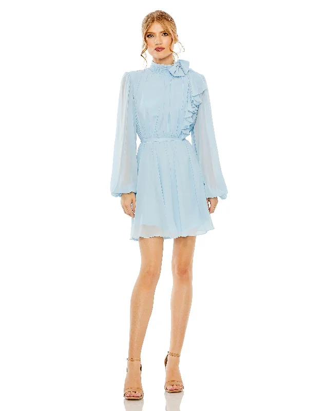 Lace - trimmed cocktail dresses in a pastel color for a soft appearanceMac Duggal 55878  Long Sleeve Short Cocktail Dress