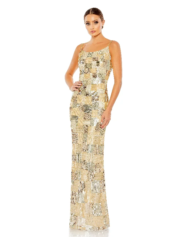 Velvet maxi dresses with long sleeves for winter weddings Velvet maxi dresses with long sleeves for winter weddings Mac Duggal 5758 Long Fitted Formal Evening Prom Gown