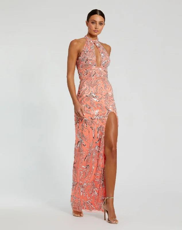 Maxi dresses with mesh panels for a sexy and trendy appearance Maxi dresses with mesh panels for a sexy and trendy appearance Mac Duggal 6030 Long Fitted Slit Beaded Prom Formal Dress