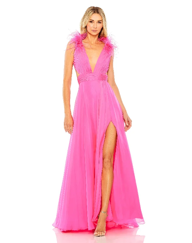 Ruffled maxi dresses with a tiered skirt for added volume Ruffled maxi dresses with a tiered skirt for added volume Mac Duggal 68680 Long A Line Formal Feathered Slit Prom Dress