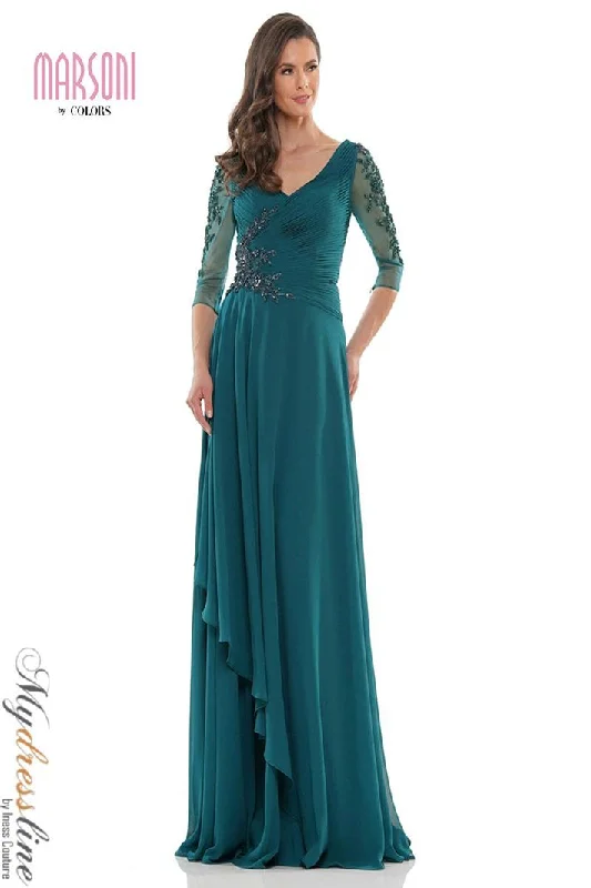 Sheath formal dresses with metallic thread detailing for a modern promMarsoni MV1135 Sheath formal dresses with metallic thread detailing for a modern promMarsoni MV1135