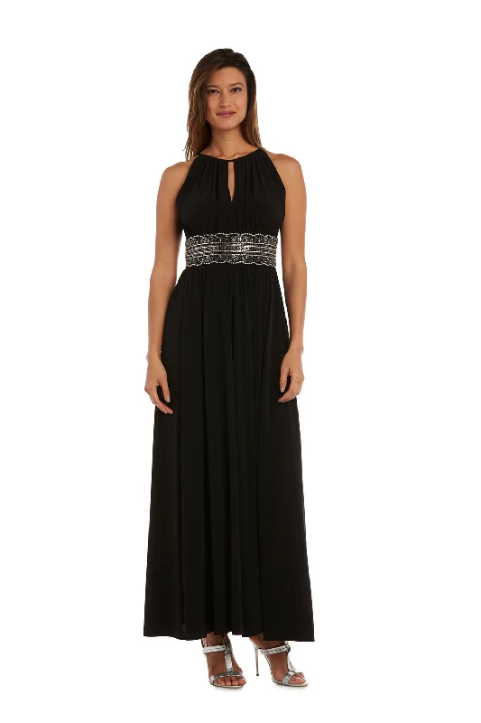 Maxi dresses with a V - neckline for a flattering and elongating shape Maxi dresses with a V - neckline for a flattering and elongating shape R&M Richards 3578 Long Formal Halter Evening Dress