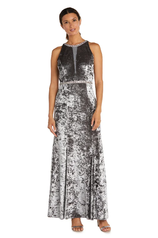 Maxi dresses with a keyhole back for a sexy detail Maxi dresses with a keyhole back for a sexy detail R&M Richards 9130 Long Velvet Formal Dress