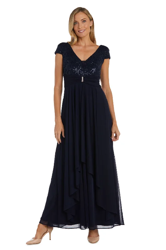 Printed maxi dresses with abstract patterns for an artistic look Printed maxi dresses with abstract patterns for an artistic look R&M Richards 9856 Long Formal Evening Gown