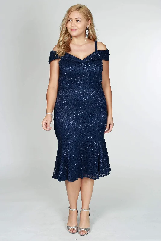 Mini cocktail dresses with a beaded bodice and a flirty A - line skirtR&M Richards 2154 Short Formal Lace Dress Navy