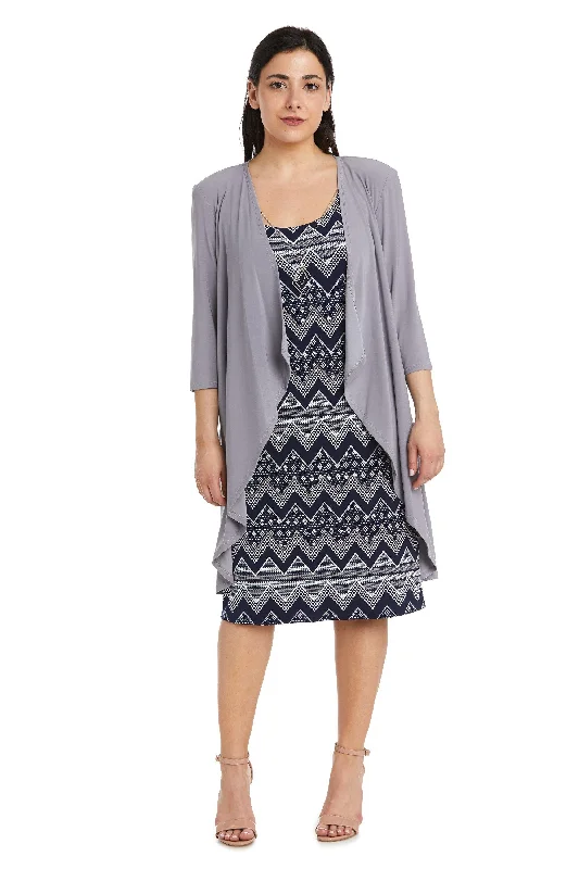 Cocktail dresses with a cut - out detail and a body - con fitR&M Richards 7697P Short Petite Print Jacket Dress