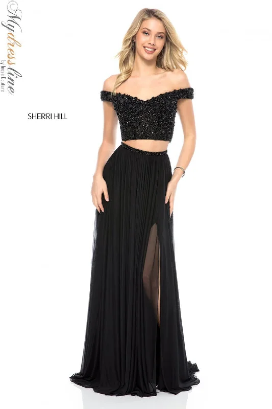 Formal dresses with pleated bodices and taffeta fabric for a traditional lookSherri Hill 51996 Formal dresses with pleated bodices and taffeta fabric for a traditional lookSherri Hill 51996
