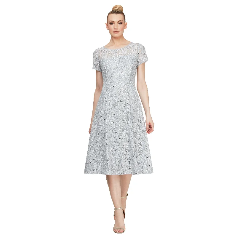Mini cocktail dresses with a beaded bodice and a flirty A - line skirtSL Fashions 9119417 Tea Length Cap Sleeve Lace Dress