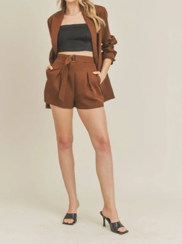 Belted Women Shorts to Enhance the WaistlineBelted Woven Shorts In Coffee