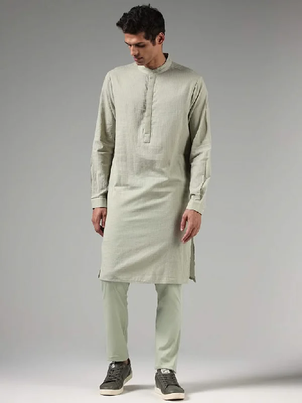 Twill Women Shorts with a Smooth Texture and DurabilityKala by ETA Sage Self Patterned Blended Linen Kurta Twill Women Shorts with a Smooth Texture and DurabilityKala by ETA Sage Self Patterned Blended Linen Kurta
