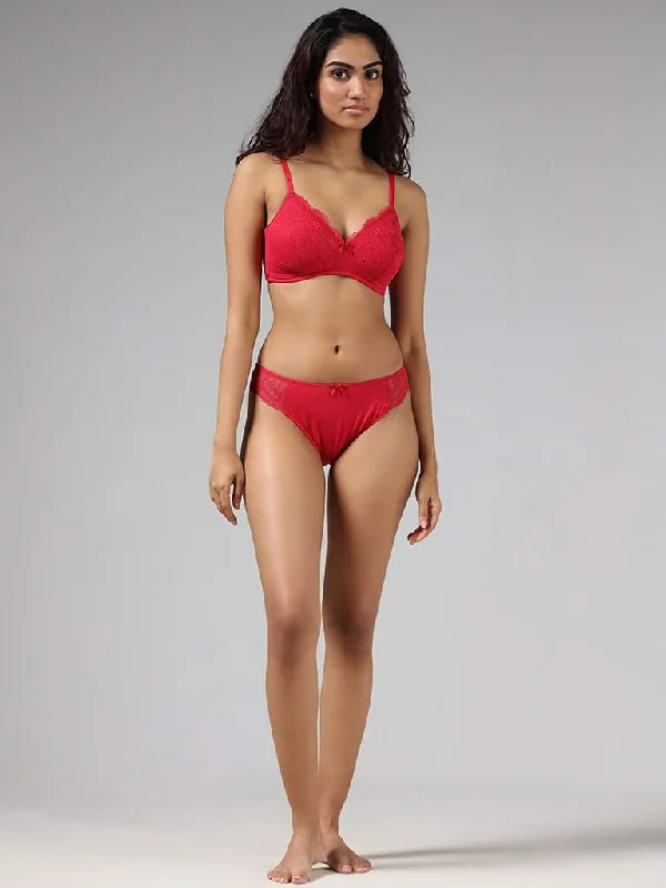 Twill Women Shorts with a Smooth Texture and DurabilityWunderlove Dark Red Cotton Blend Lace Insert High Leg Brief