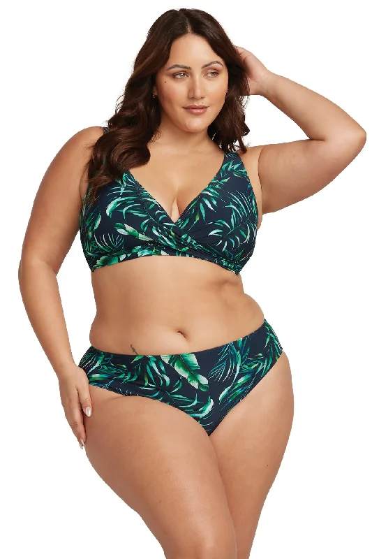High - waisted bikini for a retro and tummy - flattering lookPalmspiration Delacroix Basic Swim Pant - Final Sale High - waisted bikini for a retro and tummy - flattering lookPalmspiration Delacroix Basic Swim Pant - Final Sale