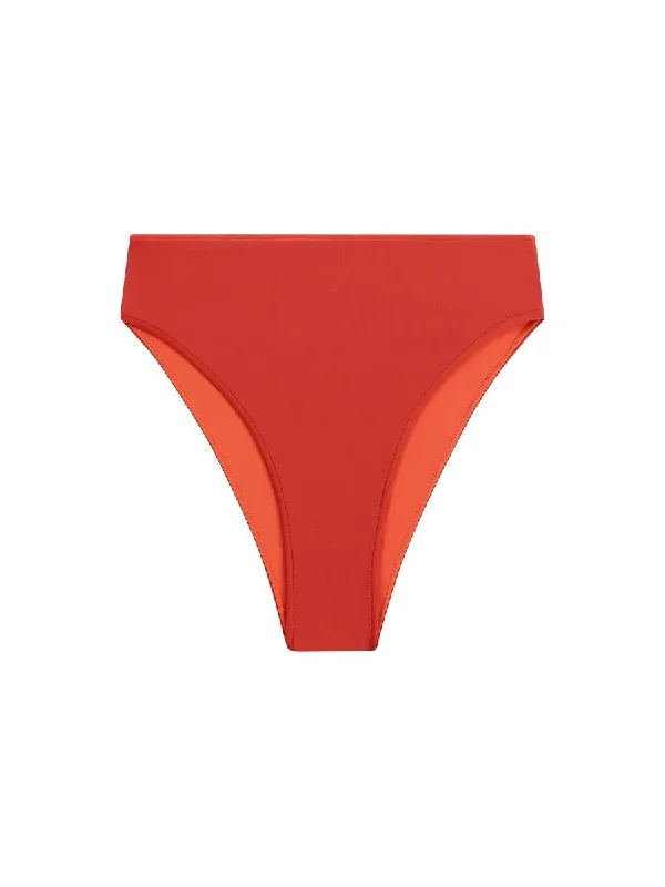 Floral - printed bikini for a feminine and colorful beach vibeHercules Jr Chilli