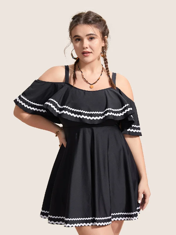 Swim sets with a reversible design for two looks in oneOne Shoulder Neck Woven Ribbon Swim Dress
