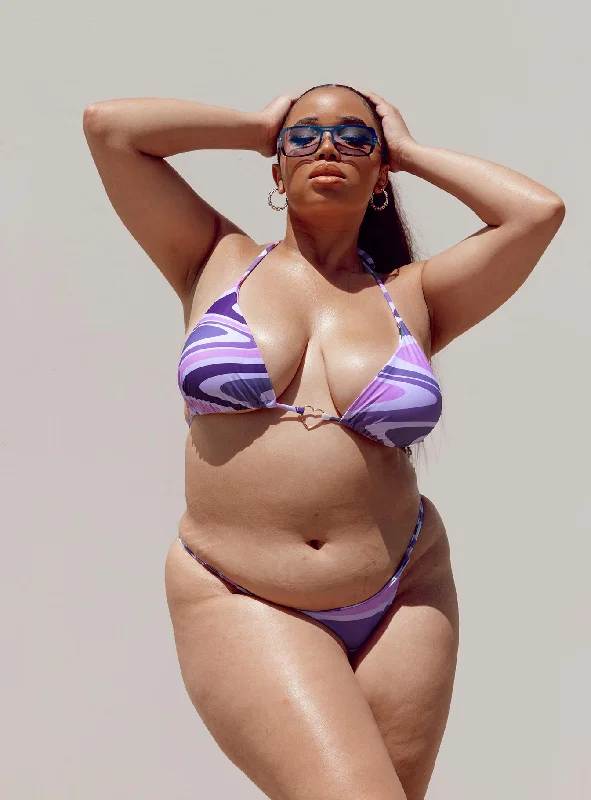 String bikini for a minimalistic and sexy beach styleSmiley Bikini Bottoms Purple Curve String bikini for a minimalistic and sexy beach styleSmiley Bikini Bottoms Purple Curve