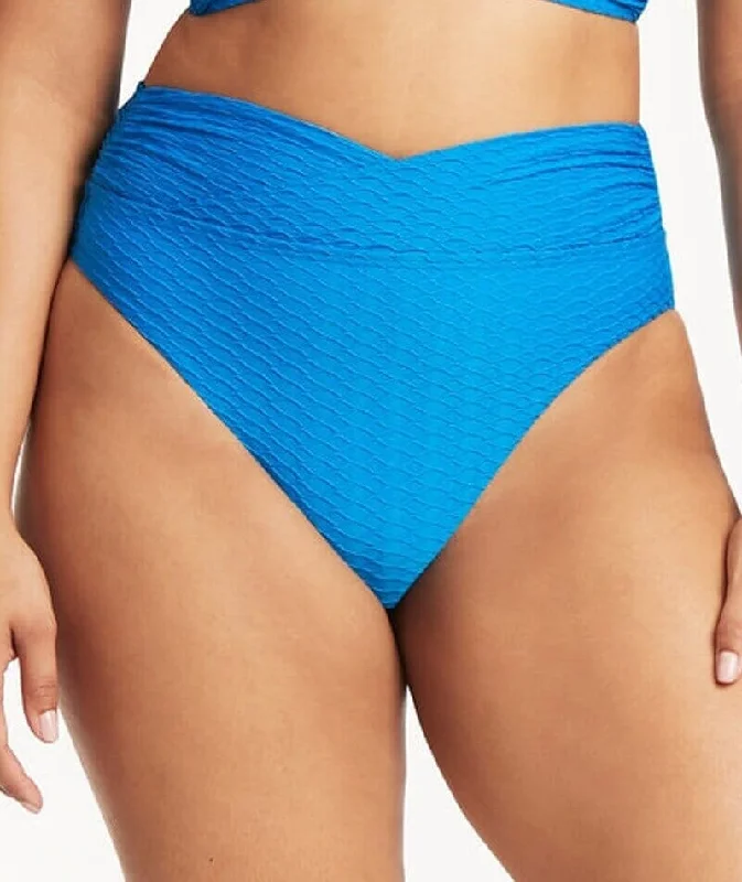 Plus - size bikini with full - coverage options for comfort and confidenceSea Level Honeycomb Wrap High Waisted Brief - Capri